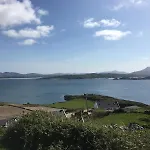 Teach Maire, Holiday home Downings