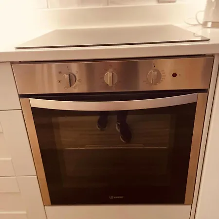 Teach Maire, Feriehus Downings