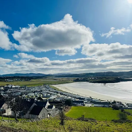 Feriehus Teach Maire, Downings