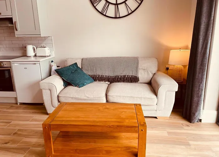 Teach Maire, Hébergement de vacances Downings