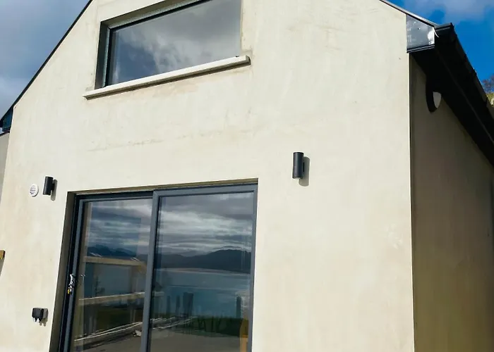 Teach Maire, Prázdninový dům