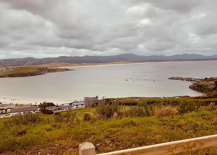 Teach Maire, Downings